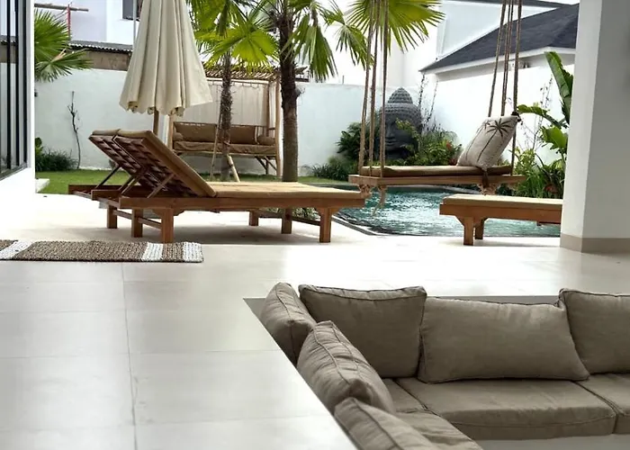 Jaya Luxury 3 Bed Private Pool Jacuzzi 5 Minutes From Nuanu * Munggu